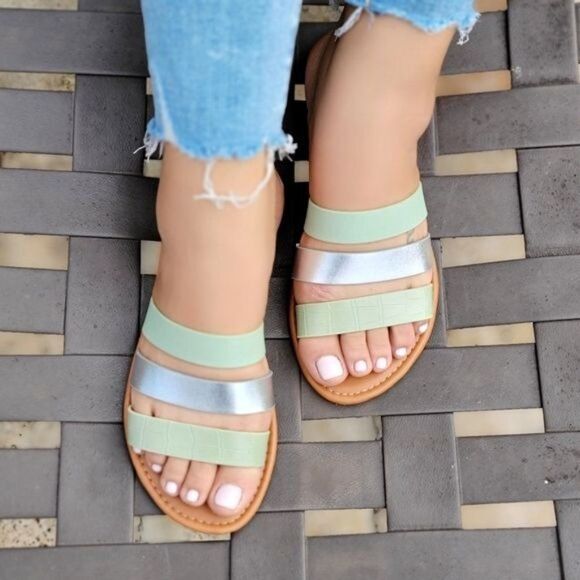 Women's Strappy Slide Flat Sandals Green Color - Picture 4 of 4